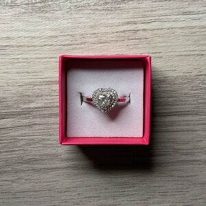 1.05 CAROT HEART HALO RING